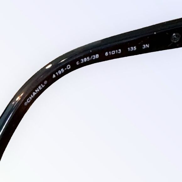 Chanel Aviator Sunglasses - Picture 5 of 8